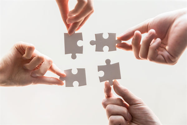 续创新高！现货黄金突破4200美元